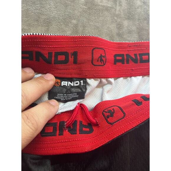 And1 Mens Size XL Basketball Gym‎ Workout Shorts Gray Red Trim Drawstring - Picture 3 of 6